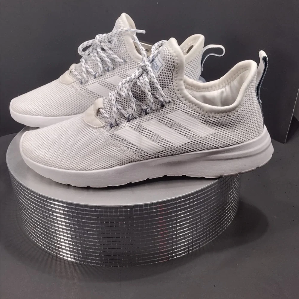 Adidas White Sneakers size 9.5 pre Owned good condition